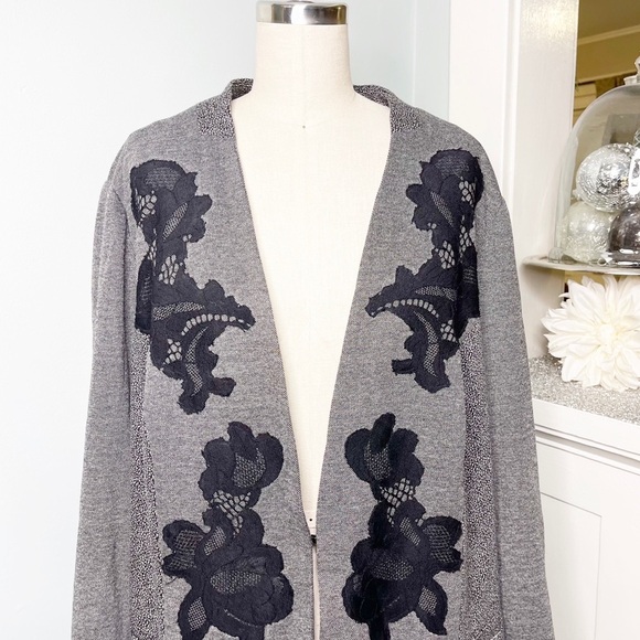 Catherines Blazer Jacket with Lace Floral Design Black Gray NWT - Picture 3 of 9